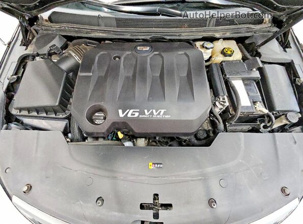 2GEXG7U38H9500813 2017 CADILLAC XTS Black Widok komory silnika
