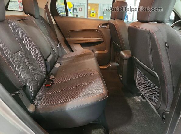 2GKALMEK2H6339038 2017 GMC TERRAIN Silver Widok tylnych siedzeń