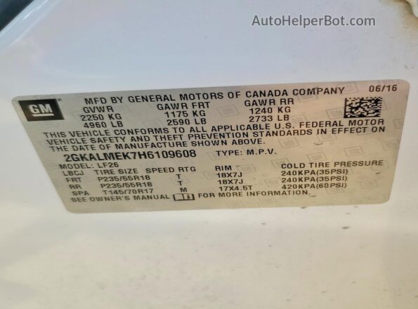 2GKALMEK7H6109608 2017 GMC TERRAIN White Widok komory silnika
