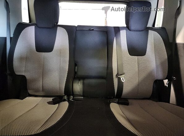 2GKALNEK2H6352877 2017 GMC TERRAIN White Вид задніх сидінь