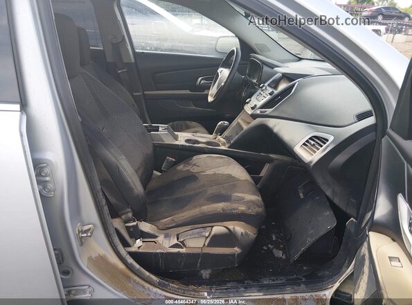 2GKALNEK9H6142406 2017 GMC TERRAIN Silver Widok wnętrza z przodu