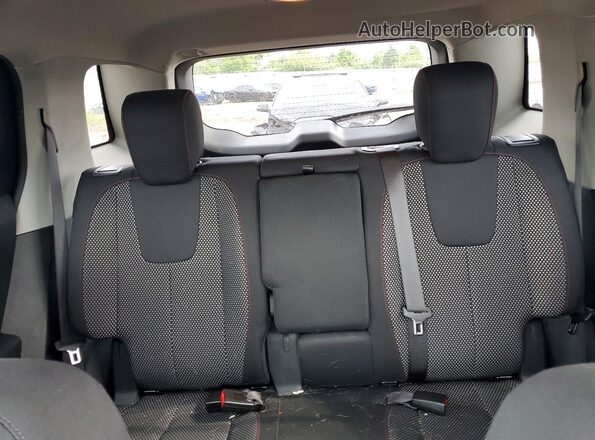 2GKFLNE33G6127963 2016 GMC TERRAIN Black Vista de los asientos traseros
