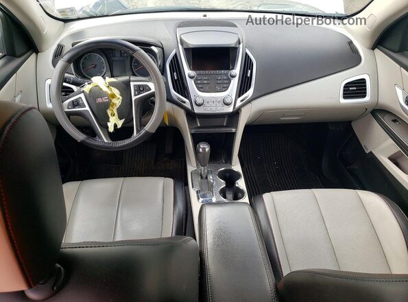 2GKFLPE36G6193337 2016 GMC TERRAIN Silver Widok deski rozdzielczej