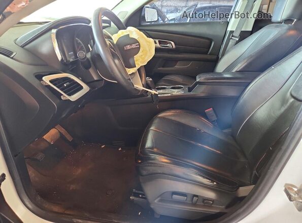 2GKFLPE36G6218799 2016 GMC TERRAIN White Vista interior delantera