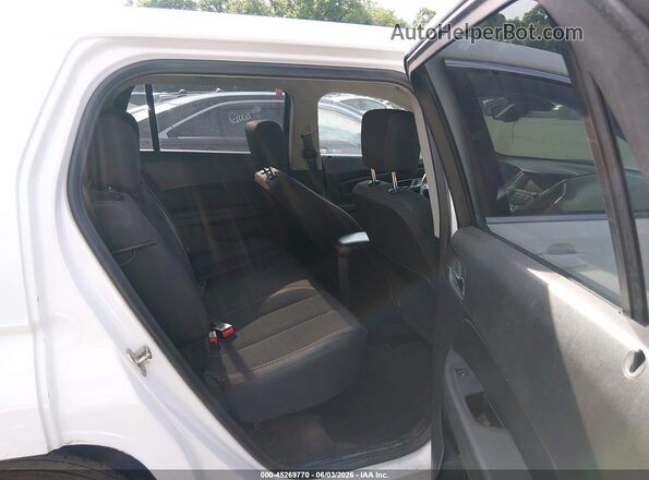 2GKFLSEK5H6136865 2017 GMC TERRAIN White VIN sticker view