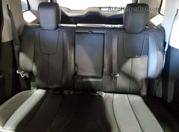 2GKFLUE34H6227775 2017 GMC TERRAIN White Widok tylnych siedzeń