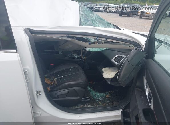 2GKFLUEK4H6150221 2017 GMC TERRAIN White Widok wnętrza z przodu