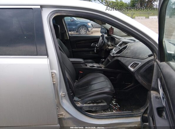 2GKFLVE35H6231971 2017 GMC TERRAIN Серебряный Вид салона спереди
