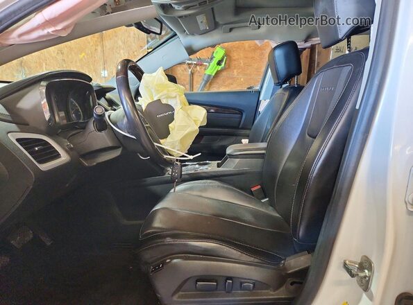 2GKFLVE38G6254983 2016 GMC TERRAIN White Widok wnętrza z przodu