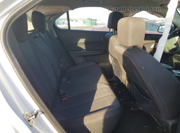 2GNALBEK3H1549815 2017 CHEVROLET EQUINOX White Widok wnętrza z tyłu