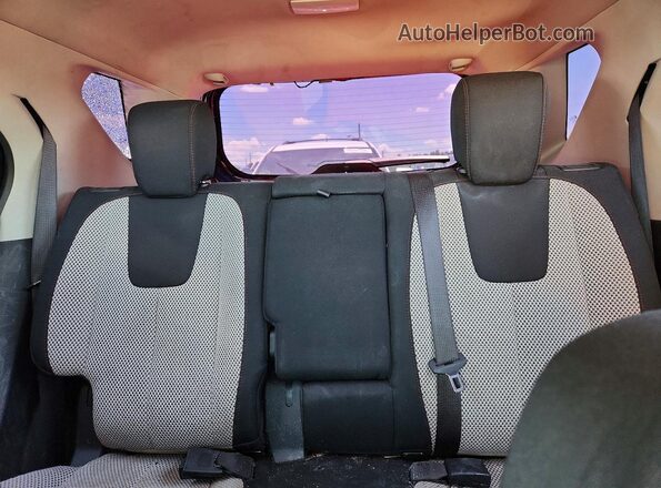 2GNALCEK2H6186948 2017 CHEVROLET EQUINOX Blue Widok tylnych siedzeń