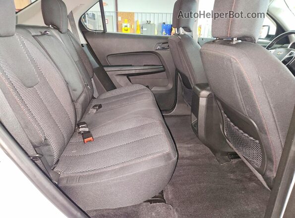 2GNALCEK4G1113480 2016 CHEVROLET EQUINOX White Widok tylnych siedzeń