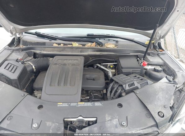 2GNALCEK8H1607889 2017 CHEVROLET EQUINOX Silver Widok z tyłu