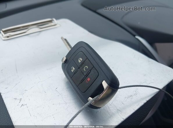 2GNALCEK8H1607889 2017 CHEVROLET EQUINOX Silver Widok deski rozdzielczej