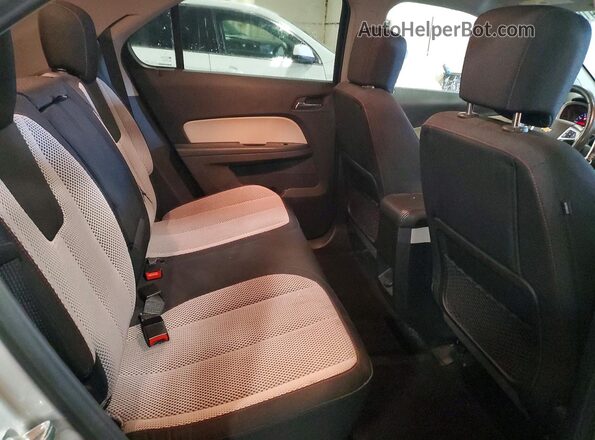 2GNALCEK9G1172203 2016 CHEVROLET EQUINOX Silver Rear interior view