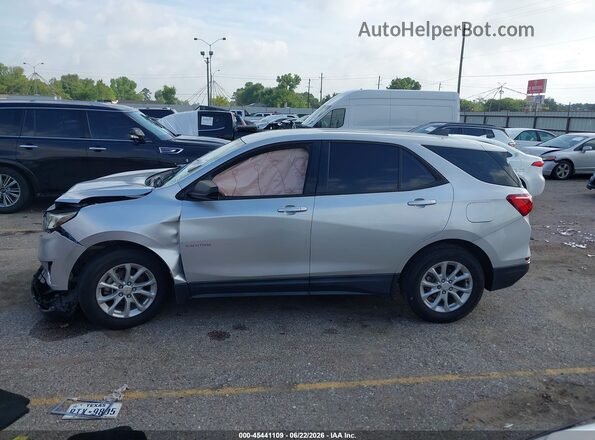 2GNAXHEV5J6239563 2018 CHEVROLET EQUINOX Silver Widok wnętrza 360 stopni