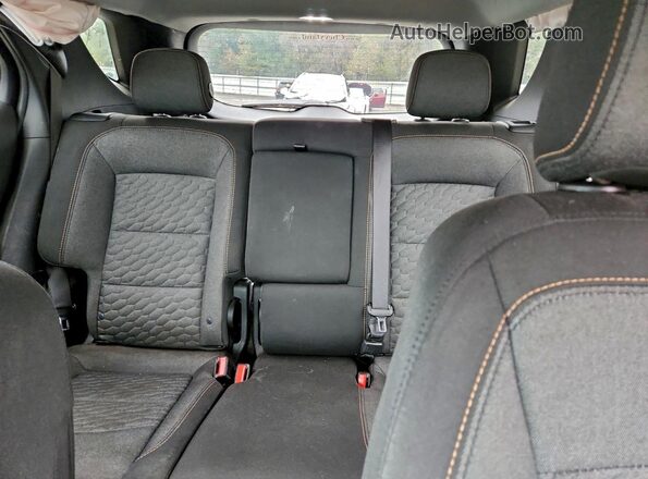 2GNAXJEV5J6292772 2018 CHEVROLET EQUINOX Red Հետևի նստատեղերի տեսք