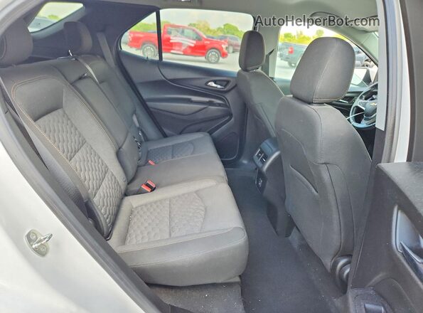 2GNAXKEV2K6164500 2019 CHEVROLET EQUINOX White Rear interior view