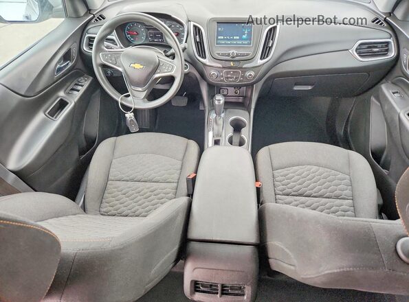 2GNAXKEX2J6265780 2018 CHEVROLET EQUINOX Silver Widok deski rozdzielczej