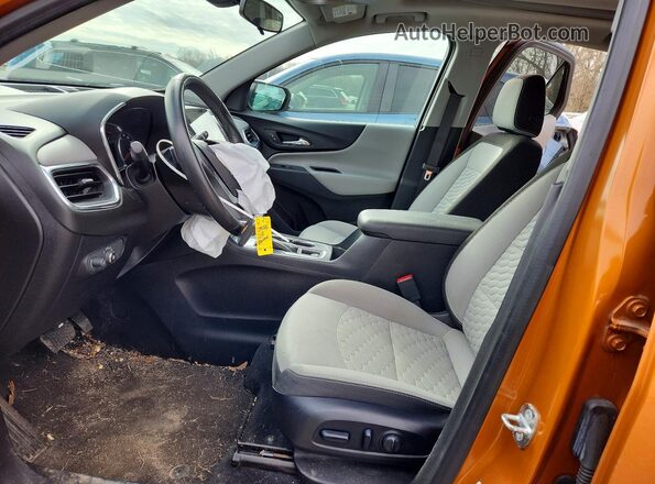 2GNAXSEV2J6103579 2018 CHEVROLET EQUINOX Оранжевый Вид салона спереди