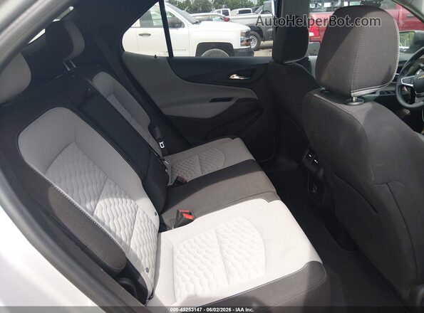 2GNAXSEV2M6161115 2021 CHEVROLET EQUINOX Серебряный 