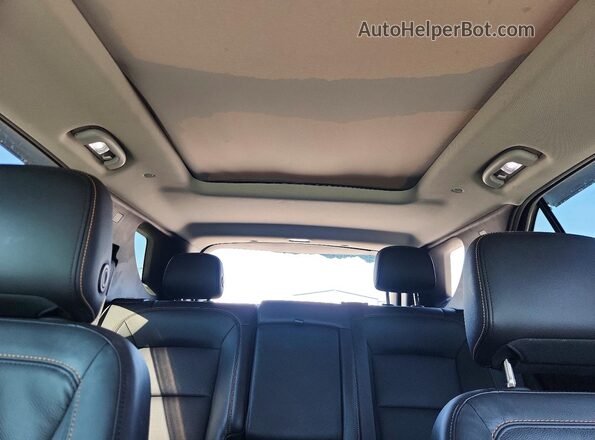 2GNAXWEXXJ6205768 2018 CHEVROLET EQUINOX Красный Вид задних сидений