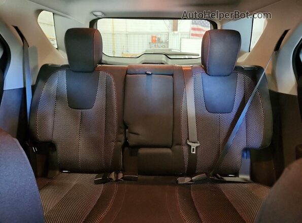 2GNFLFEK3G6105641 2016 CHEVROLET EQUINOX Черный Вид задних сидений