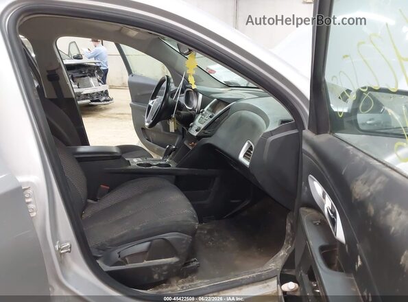 2GNFLFEK3G6177598 2016 CHEVROLET EQUINOX Серебряный Вид салона спереди