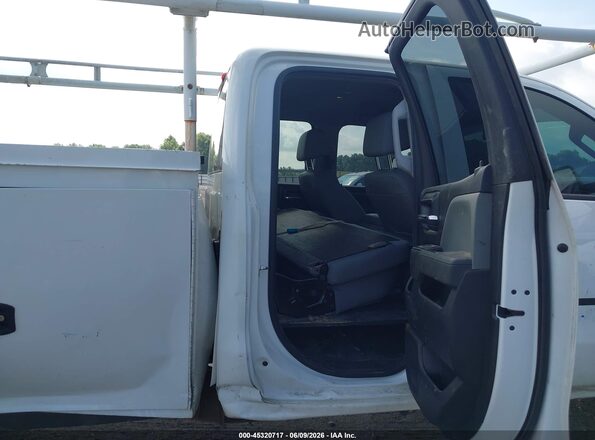 2GT21NEG1K1205620 2019 GMC SIERRA White VIN sticker view