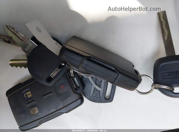 2GT21NEG1K1205620 2019 GMC SIERRA White Dashboard view