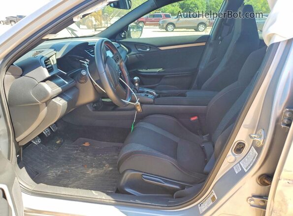 2HGFC1E59JH702392 2018 HONDA CIVIC Серебряный Вид салона спереди