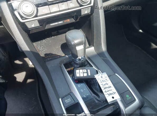 2HGFC1F71GH639815 2016 HONDA CIVIC White Dashboard view