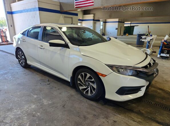 2HGFC2F72HH558863 2017 HONDA CIVIC White Front right