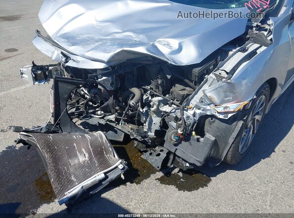 2HGFC2F72JH540370 2018 HONDA CIVIC Silver Widok z przodu