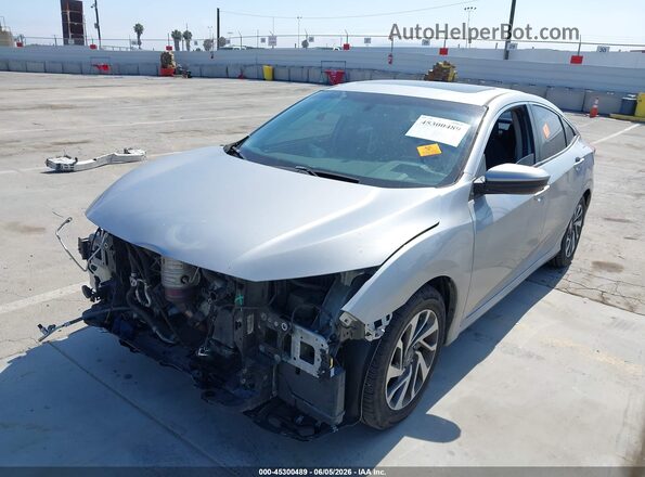 2HGFC2F73HH530277 2017 HONDA CIVIC Silver Widok z przodu