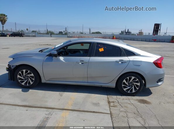 2HGFC2F73HH530277 2017 HONDA CIVIC Silver Widok wnętrza 360 stopni