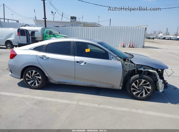 2HGFC2F73HH530277 2017 HONDA CIVIC Silver Widok wnętrza z tyłu