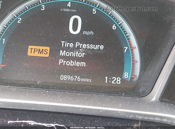 2HGFC2F7XJH525017 2018 HONDA CIVIC Gray 