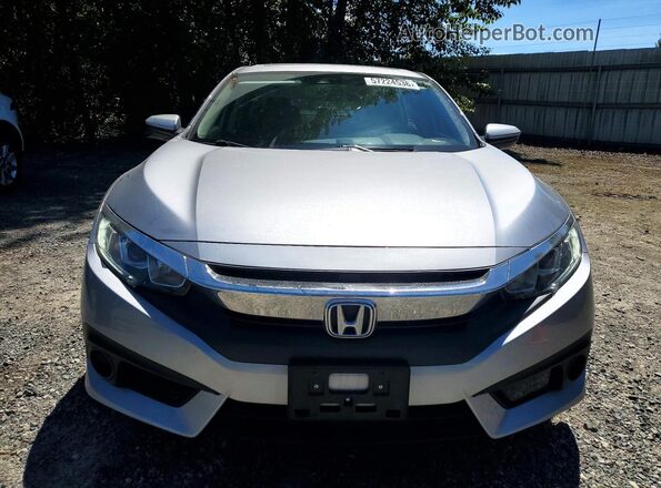 2HGFC2F8XJH026565 2018 HONDA CIVIC Silver 