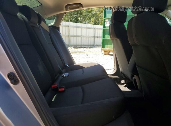 2HGFC2F8XJH026565 2018 HONDA CIVIC Silver 