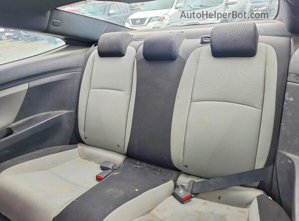 2HGFC4B60JH400293 2018 HONDA CIVIC White Rear seats view