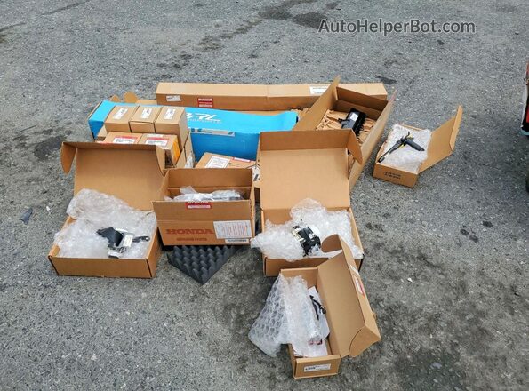 2HGFE1E53RH471401 2024 HONDA CIVIC White Engine compartment view