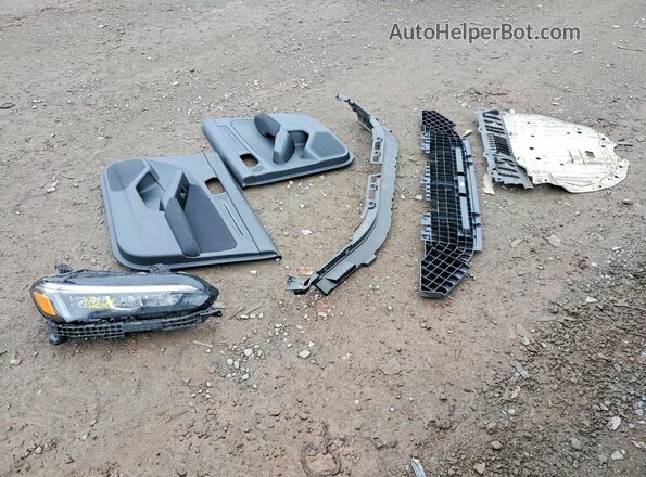 2HGFE1F73RH305900 2024 HONDA CIVIC White ძრავის განყოფილების ხედი