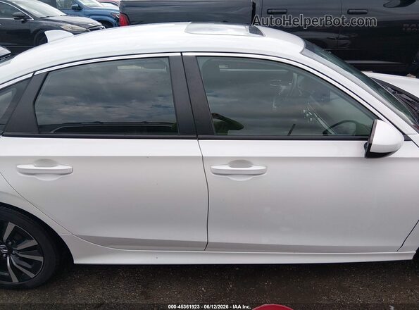2HGFE1F76RH320181 2024 HONDA CIVIC White Вид задньої частини салону