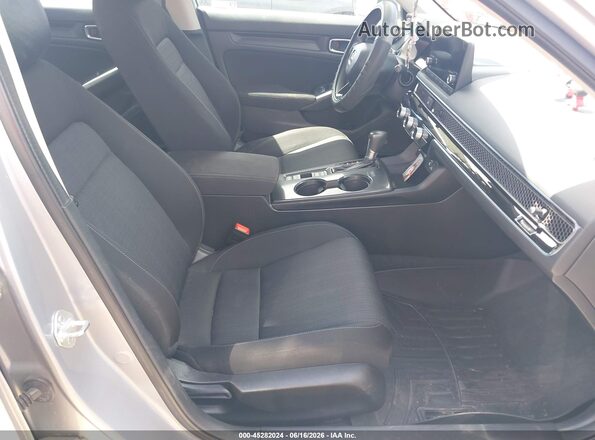 2HGFE2F25NH558902 2022 HONDA CIVIC Silver Вид салону спереду