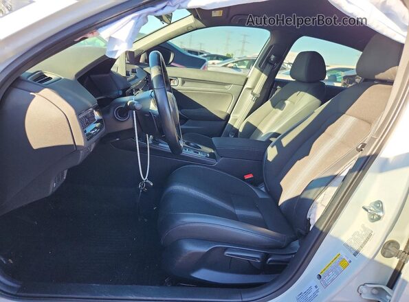2HGFE2F51NH602324 2022 HONDA CIVIC Белый Вид салона спереди
