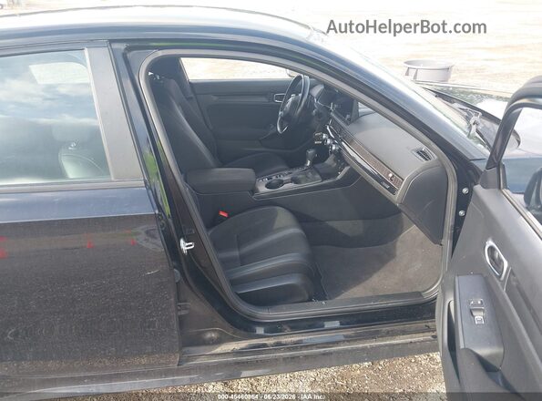2HGFE2F58PH533103 2023 HONDA CIVIC Black Front interior view