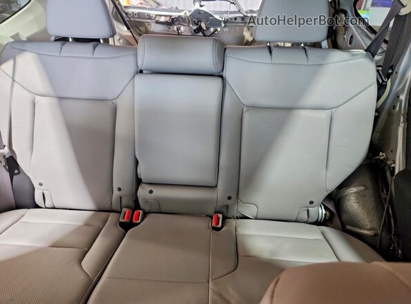2HKRM4H79GH653363 2016 HONDA CR-V Серебряный Вид задних сидений