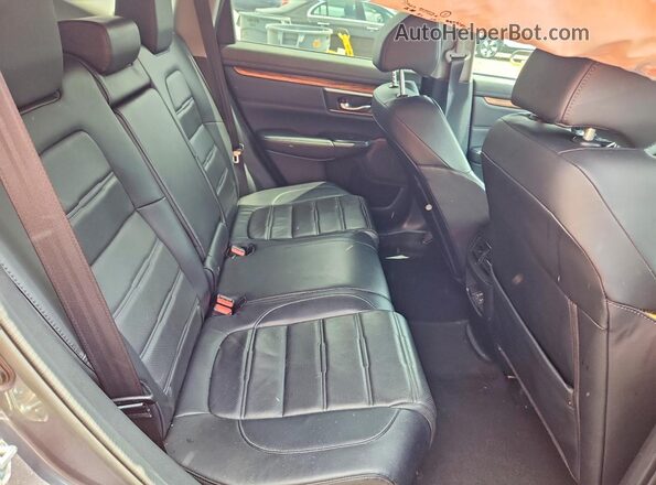 2HKRW2H87JH628217 2018 HONDA CR-V Gray Rear interior view