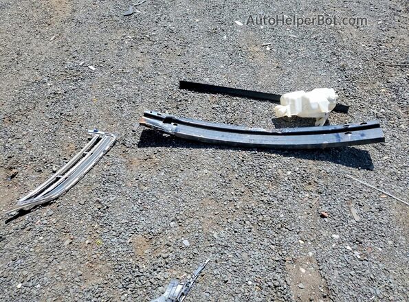 2L1MJ5LTXKBL01732 2019 LINCOLN MKT Black Engine compartment view